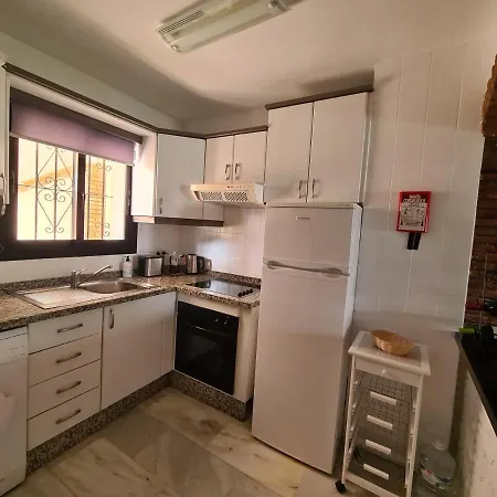 Club Calahonda Walking Distance To Appartement