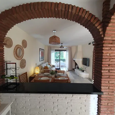Club Calahonda Walking Distance To Appartement