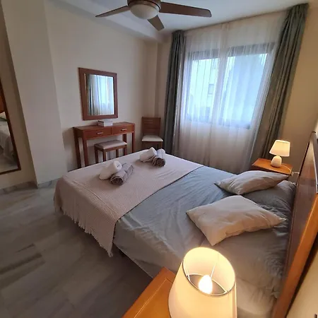 Club Calahonda Walking Distance To Apartment